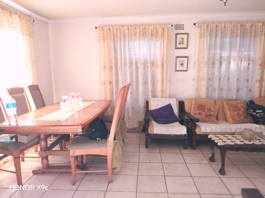 4 Bedroom Property for Sale in Forest Village Western Cape